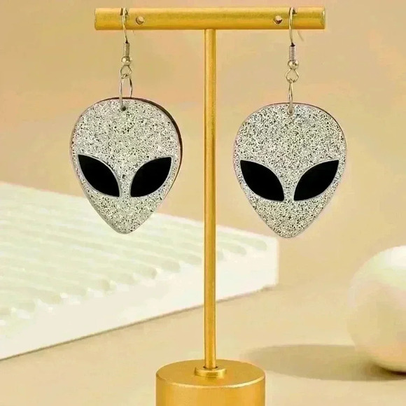 Holographic Glitter Alien Earrings, Weirdcore Retro Space Party Festival Jewelry - Picture 6 of 11